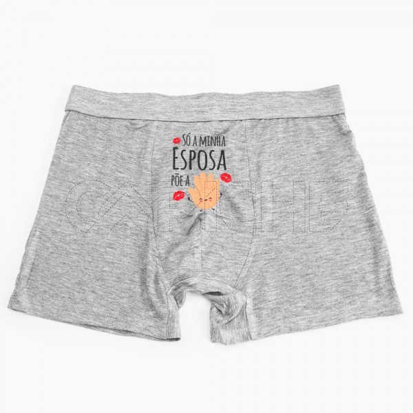Boxer Homem Põe a Mão