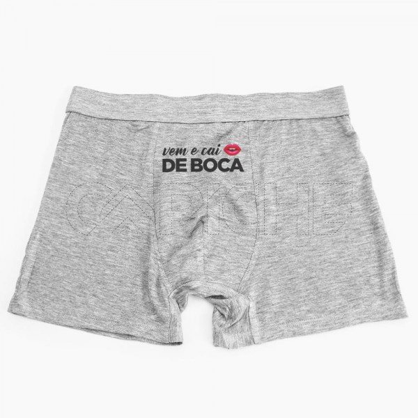 Boxer Homem Cai de Boca